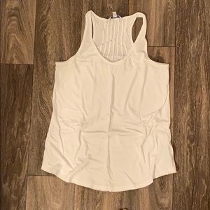 Basic white tank (small)